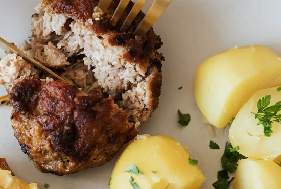 Savor the Flavors: Where to Eat in Lawrenceburg, TN