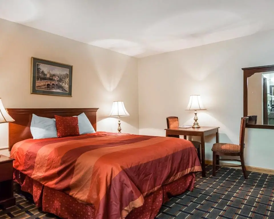 Villa Inn 4