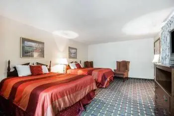 Habitación Deluxe Queen con dos camas Queen.